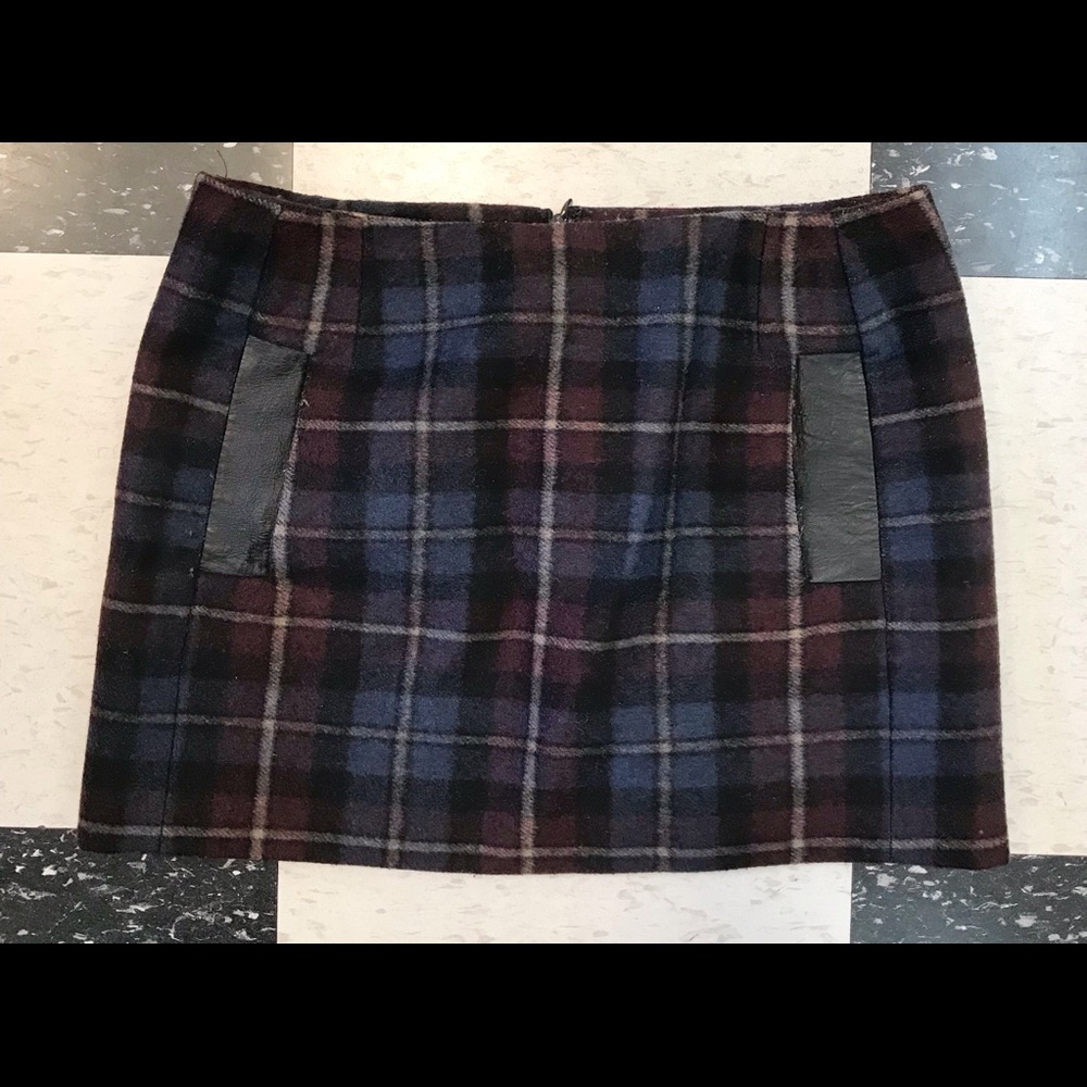 Mini Skirt Maje with real leather.